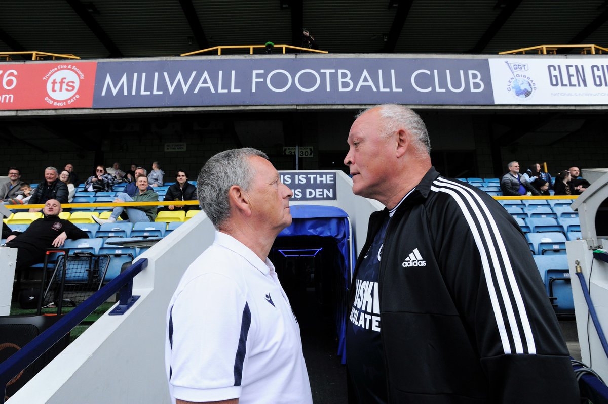 philclarke0170's tweet image. Paul Jiggins Memorial Cup 2023

📸 Photo Reel 📸 🧵

Jiggo United and Jiggo Unchained Squads

Two managers, @micky2horses &amp;amp; Brian Perkins don't quite see eye to eye...

The officials for the day (L-R) @drh1971 @mavery1986 @mrmarshymellow 

#millwall
