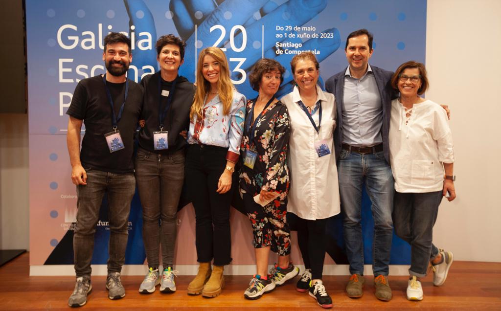 🎪 Aquesta setmana hem participat en la taula rodona sobre el circ i la dansa a les fires i circuits estatals de la #GaliciaEscenaPro <a href="/COFAENET/">COFAE</a>

💪 Hem pogut copsar que el pols de la creació artística gallega està en molt bon estat!

🤝 Grazas <a href="/Escena_Galega/">Escena Galega</a>, ata pronto