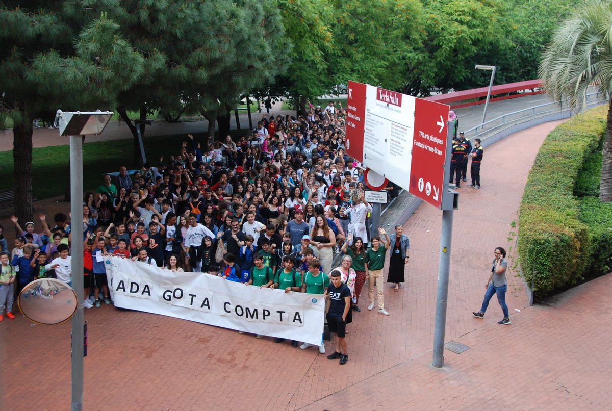 Ahir vam celebrar la Cloenda d'Escoles sostenibles L'H! Aquí un resum: lhdigital.cat/web/digital-h/… Gràcies al totes per ser-hi! #lhciència #escolessostenibles