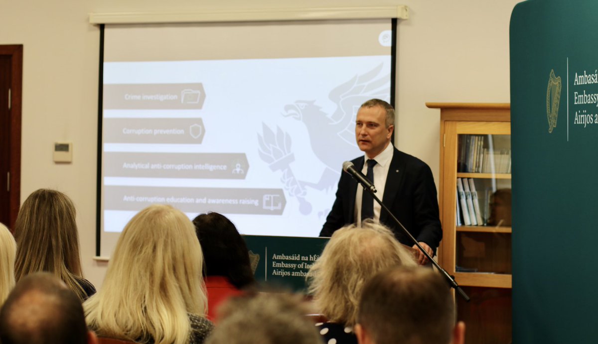 IrishAmbVilnius's tweet photo. Fighting corruption has always been an important issue & was the topic at this week’s #EuropeanBusinessNetwork event @IrishEmbVilnius, with informative presentations from Lithuania’s Special Investigation Service & Transparency International’s LT office.
https://t.co/7ZvRwQs38o https://t.co/PLfSrYHhTR
