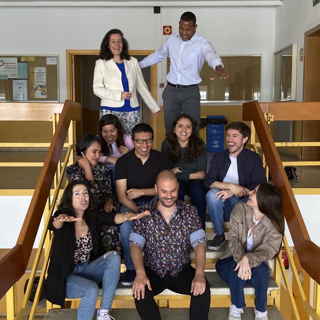 MicrocreditoUAM's tweet photo. Termina una nueva edición del máster con un grupo excepcional. ¡Lástima que no estuvierais todxs para la foto!

Gracias por todo este curso, y gracias por la labor que vais a desempeñar desde hoy, sin duda construyendo un mundo mejor.

https://t.co/LyqzUkVFDB

#MMeIF #UAM https://t.co/C3xftZdwtf