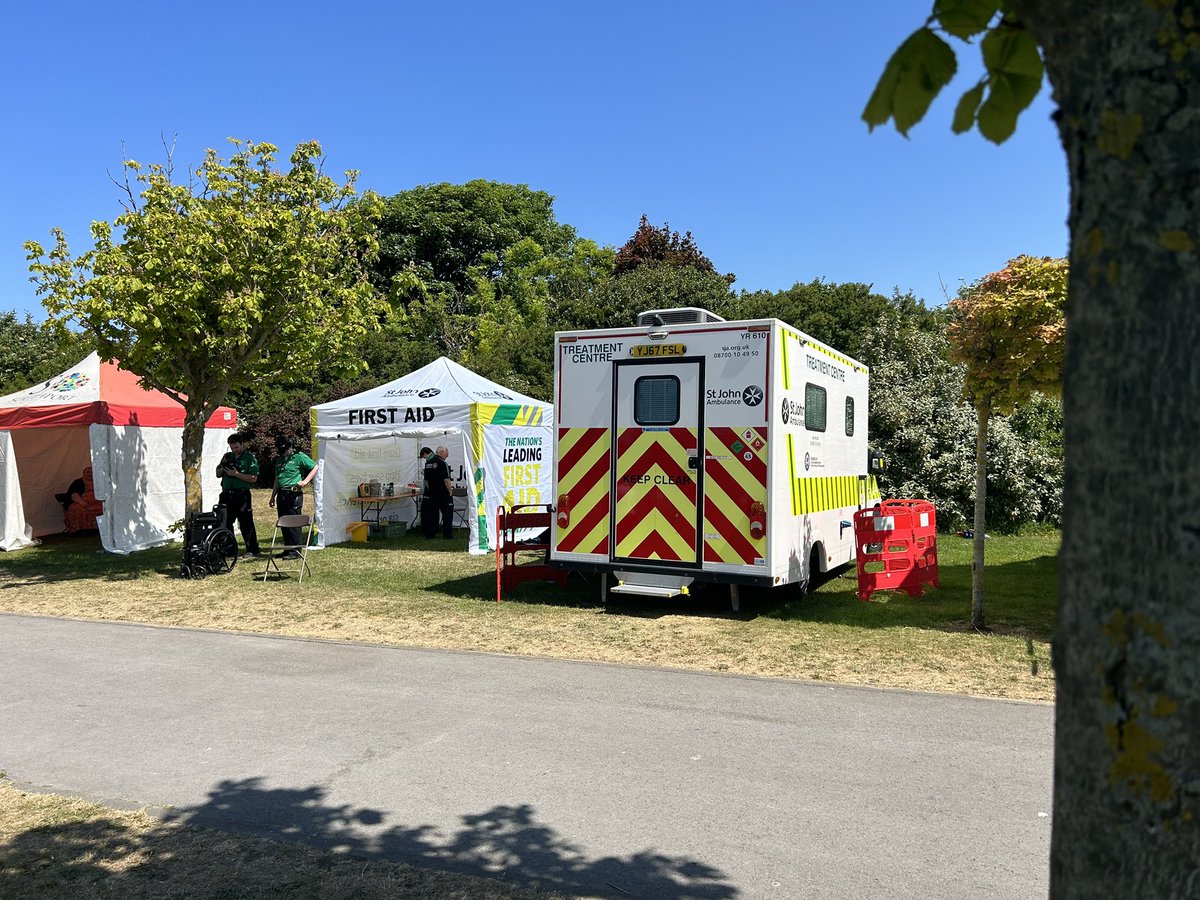 TimHolt96's tweet image. Day 1 of @SouthportFandD. We have our fantastic @stjohnambulance volunteers out providing first aid cover. #mysjaday @SJASouthport @sjamerseyside @SJAMerseyEvents