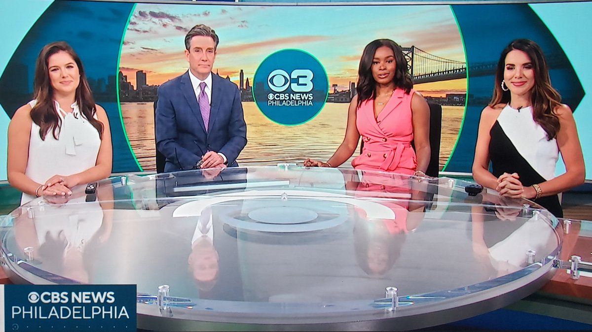 #HappyFriYay and Good Morning @ChandlerLutzTV @jimdonovancbs3 @BurrellTV and @katebilo of #CBSNewsPhiladelphia @CBSPhiladelphia Have a #FantasticFriday #HappyTGIF #Lovey'all 💝💘💖💞💗 #ByeBye 👍🏾👍🏾🤎🤗🤎👋🏼👋🏼💯♑💯♑
#🙏🏾✝️🕊💗