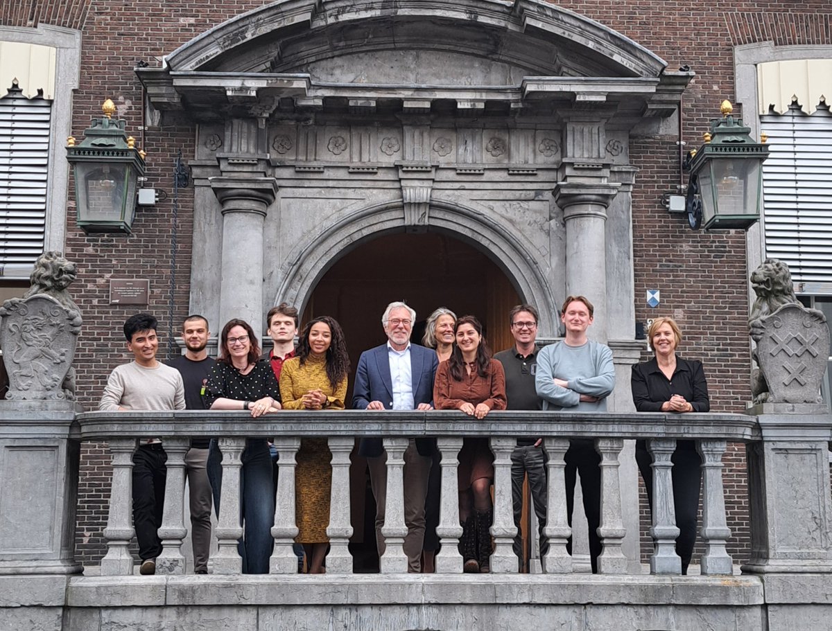 Gemeenteraad Breda (@raadbreda) on Twitter photo Dit is de raadswerkgroep Jeugd en Politiek, die met mooie programma's voor scholen een brug slaat tussen kinderen + jongeren en de raad. Bijvoorbeeld met Democracity, een superleuk spel voor groepen 7+8 van basisscholen. Meer weten? Mail naar raadsgriffie@breda.nl. Dit is de raadswerkgroep Jeugd en Politiek, die met mooie programma's voor scholen een brug slaat tussen kinderen + jongeren en de raad. Bijvoorbeeld met Democracity, een superleuk spel voor groepen 7+8 van basisscholen. Meer weten? Mail naar raadsgriffie@breda.nl.