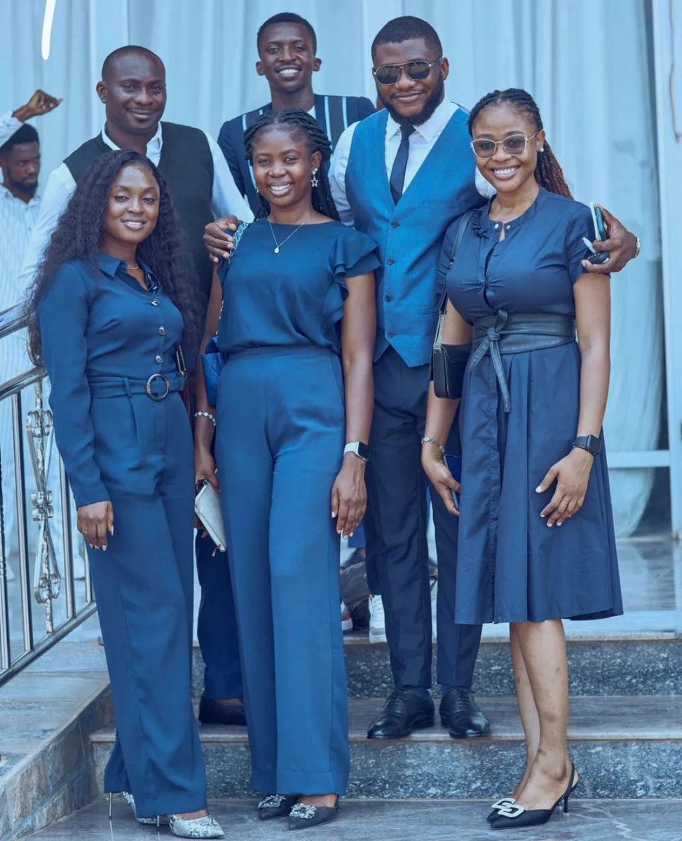 Harvestersabj's tweet photo. Another day to remind you to work for God and be a blessing.
If you need us to say it a hundred times, we will! Join a department in church today🧏♀️
#ServeHisKingdom #AnswerTheCall #ChurchWorkforce #MakingADifference #ImpactfulService #HarvestersAbuja https://t.co/JA1K6HcISS