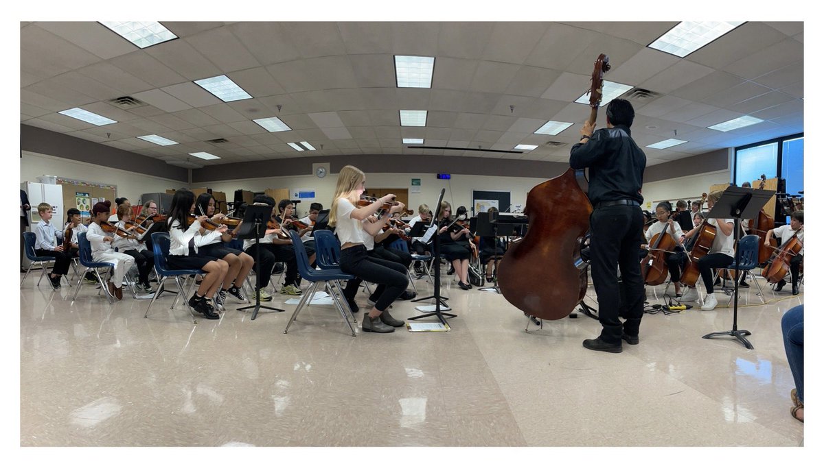Musicians from Dranesville and throughout the Herndon pyramid took us “Somewhere over a rainbow” and to “A galaxy far, far away”. The beauty of collaboration among musicians is out of this world! #DranesvilleCARES