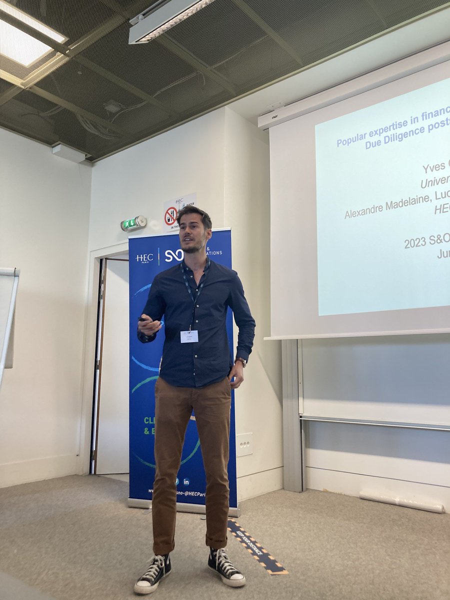 HECKnowledge's tweet photo. Expertise is socially constructed and presented as such, even more today as shown during the Covid crisis. Investors also can be prone to false beliefs on social media @Official_WSB ex #GameStop 

#HECprof @LucPaugam, @alexandremad 

#SnOResearchDay https://t.co/27ypuvYxlA