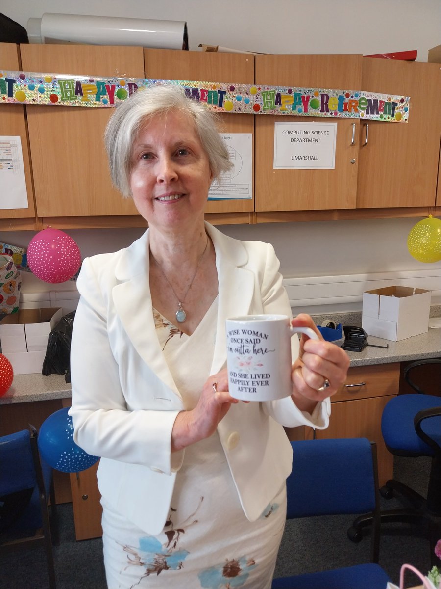 CompsciDunc's tweet photo. Today we are sad to say goodbye to Mrs Christie who is a much loved Computing Science teacher and colleague. We wish her a long and happy retirement after 15 years in Duncanrig and look forward to hearing about her next career in the voluntary sector 🥰☘️@DuncanrigScndry https://t.co/cVlhRGSvGE