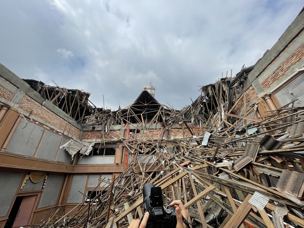 Pemeriksaan forensik struktur di bangunan IKIM yg mengalami runtuhan bumbung oleh pegawai BPFS bersama wakil IKIM pada 2.6.23. Turut hadir JAPK BPFS.

<a href="/IPJKR_Official/">JKR Malaysia Rasmi</a> 
<a href="/irahmadredza/">Ahmad Redza Ghulam</a> 
<a href="/badio64/">Badio</a> 
<a href="/noreha_nordin/">Noreha Binti Nordin</a> 
<a href="/IrShaifuddin/">Ir. Mohd Shaifuddin Abdul Razak</a>