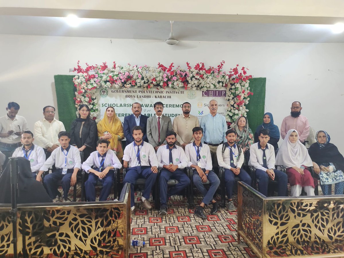 CHIP38434188's tweet photo. CHIP teamed up with STEVET to empower 11 Youth with Disabilities (YWDs) through scholarships for enrolment in technical education! 
Together, we're creating economic opportunities and a brighter future for all. Join us in promoting livelihood opportunities for YWDs. #futuremakers https://t.co/FsSmzaHBcf