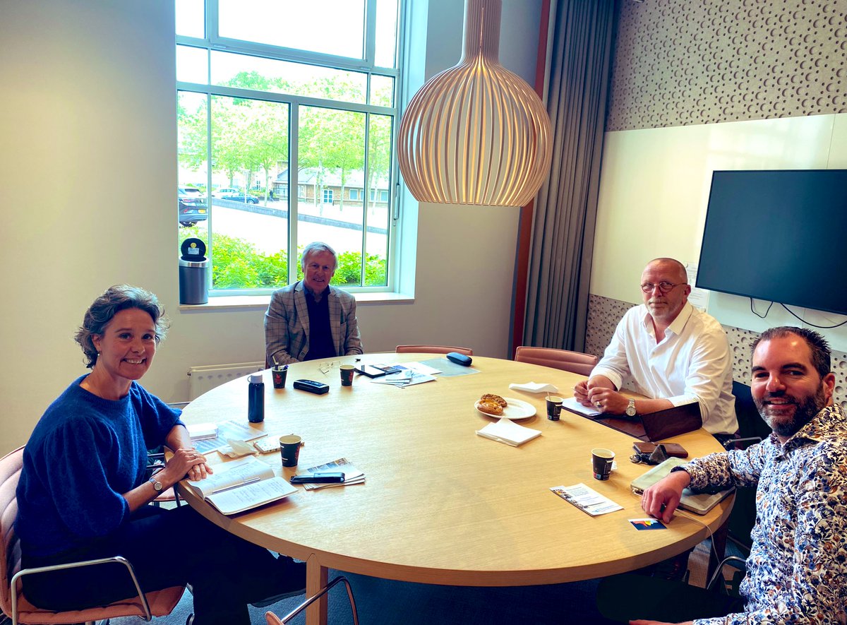 thuisgevers's tweet photo. Mooi gesprek bij @PKNnl met @kerkbeheer over wat kerkrentmeesters kunnen betekenen voor de #Thuisgevers en hoe Thuisgeef-initiatieven bijdragen aan het #kerk zijn én een oplossing bieden voor behoud (tijdelijk) leegstaande pastorie/kerkgebouw. Meer weten? Bel ons: ☎️ 0621903658 https://t.co/0ERnaY3eg7