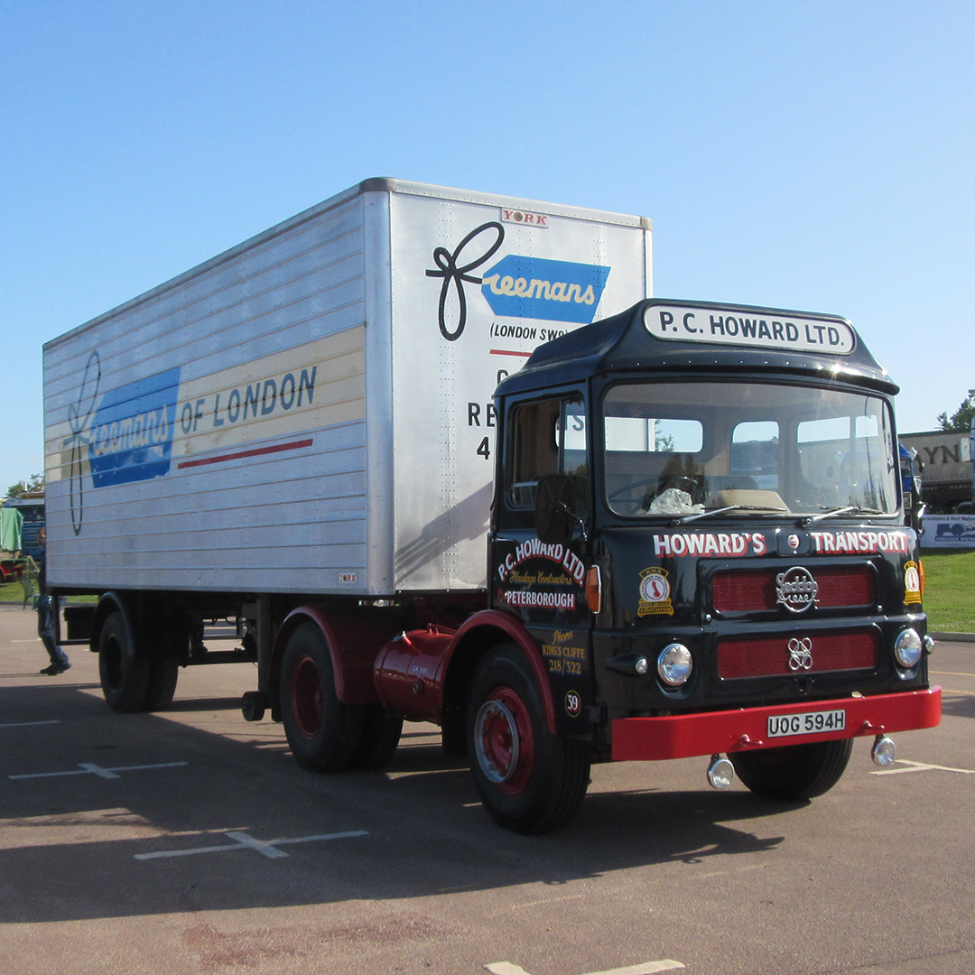 This weekend, the Classic & Vintage Commercial Show brings hundreds of lorries, vans and pick-ups! 🚛 Saturday 10 and Sunday 11 June. 

For more infromation and to book, visit
britishmotormuseum.co.uk/whats-on/class…

#CVCShow #Lorries #Vans #CommercialVehicles #ClassicAndVintageCommercialShow