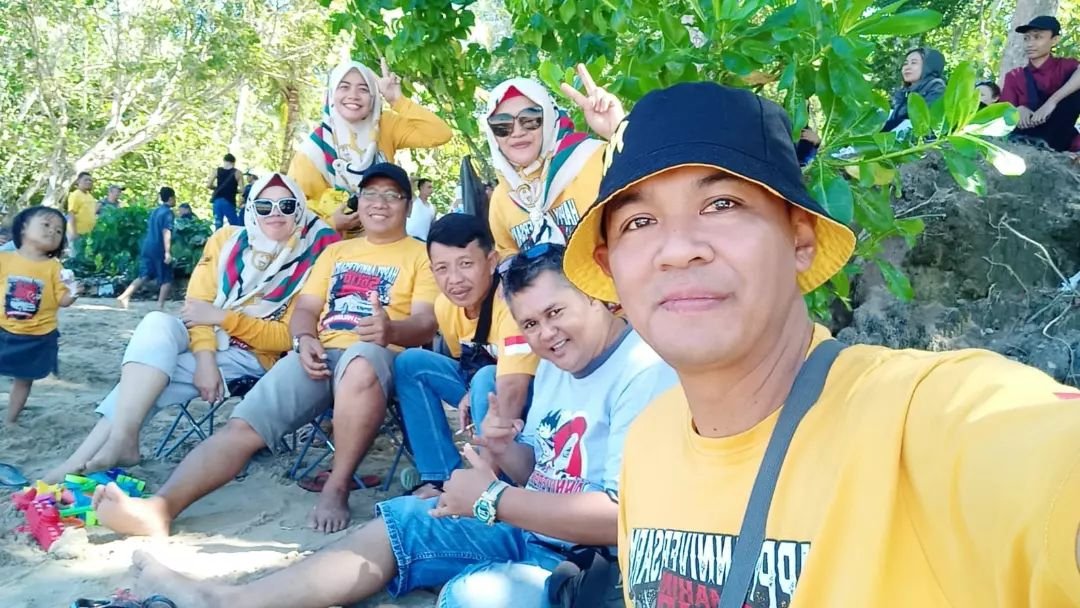 AvanzaClub_ID's tweet image. Kopdar @tacimalangraya 
goes to Pantai Selatan Malang 
#TACI #KopdarTACI #familygathering #tacimalangraya #tacigoestopantaiselatan #ToyotaAvanzaClubIndonesia #DrivingWithManners #komunitasotomotif #clubotomotif #ToyotaAvanza #AlwaysDriveSafely #LetsGoBeyond #toyota #avanza