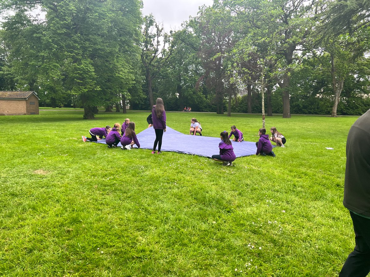 Miss Cowie & P6R tweet media