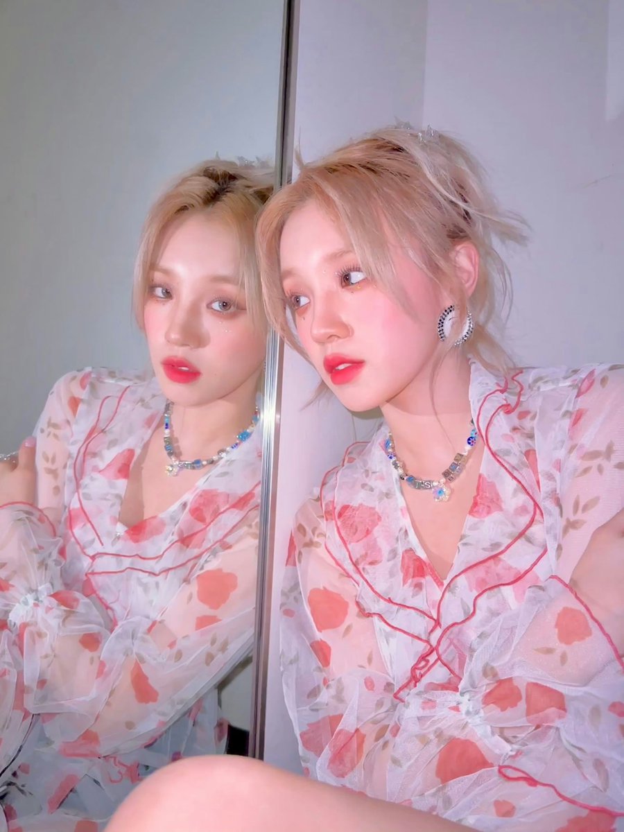 우기 웨이보🥰🥰

#우기 #宋雨琦 #YUQI