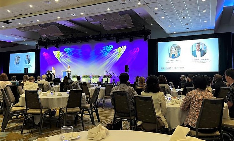 GuelphCF's tweet photo. We were getting the most out of the 2nd day of the CFC Conference yesterday! π€© Here's to a great day full of inspiring conversations from Community Foundation peers across Canada & looking forward to what today has in store for us! #CFCConference #Toronto @CommFdnsCanada https://t.co/5ONtMdsnDx