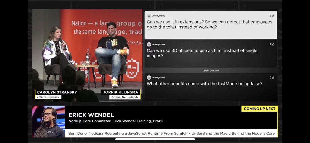 Jorrik_Klijnsma's tweet photo. Yesterday, I had a great time on stage! Showing and telling stuff about creating an AR face filter at #JSNation #wreckingNerves #greatCrowd #inspiring #beingInspired #creativeFrontendDevelopment https://t.co/1Q8YtObYqD