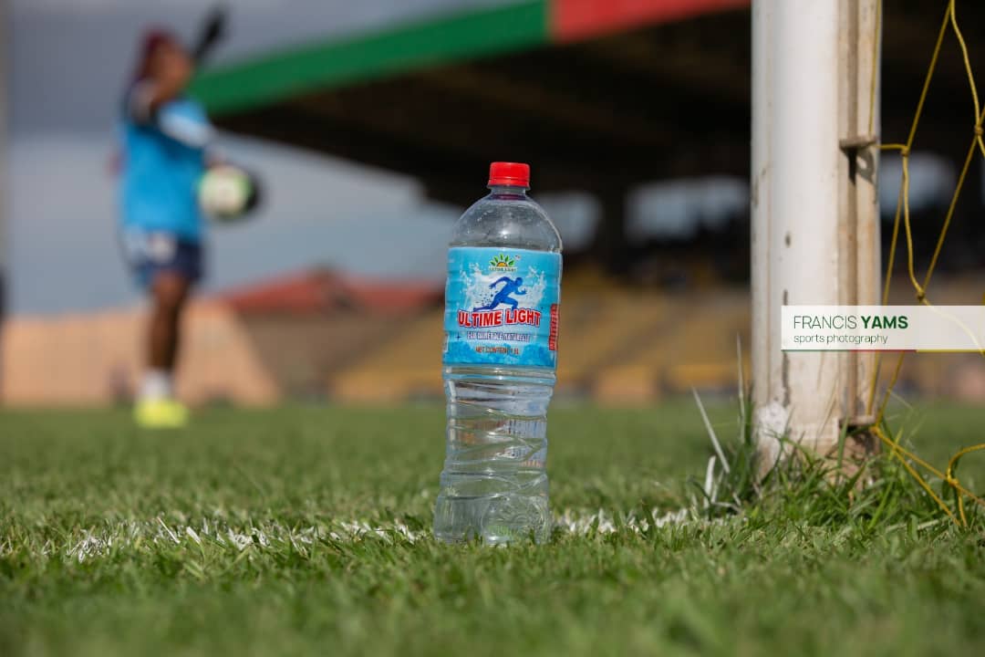 FCEbolowa's tweet photo. Revivons en images le match @FCEbolowa # #LEKIEFF comptant pour le 20e #Guinnessico de la @GSuper_League by @lffccam / @FecafootOfficie
1/5
#MatchDay20
#Guinnessico
#guinnesssuperleagues3
#pictures
#LFFC
#Fecafoot
#PAK
#LFF0FCE0
#Omnisport
#EnsembleEcrivonslHistoire https://t.co/k6lGi0ydAx