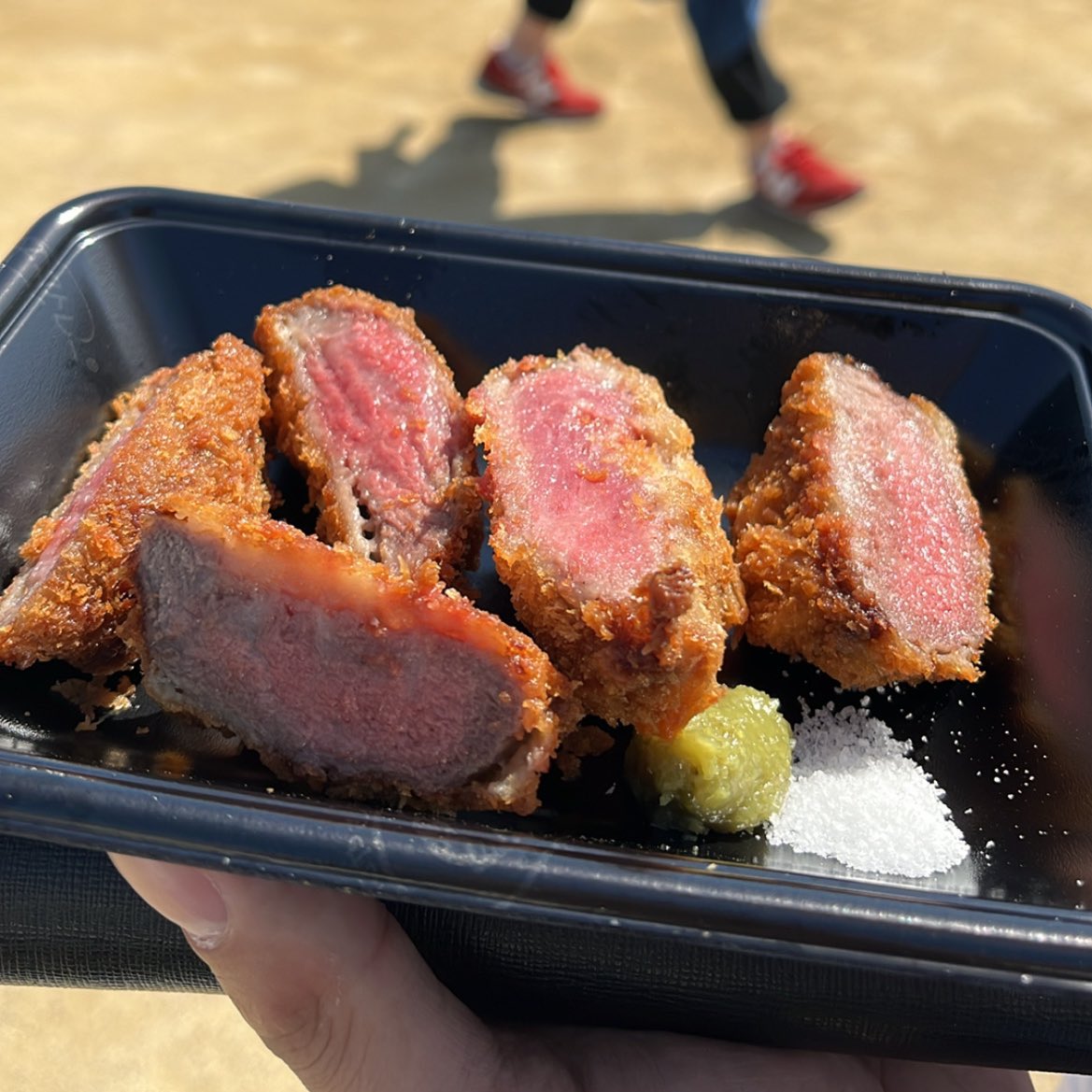 Z_min7's tweet photo. 先月幸せすぎへんかぁ〜😍
肉ばっかり🍖
毎月のように何を食べるかと誰と食べるかが両方最強すぎて幸せしかない🤩
はぁ〜、幸せ🤦‍♀️🩷 https://t.co/hrSnRoybKE