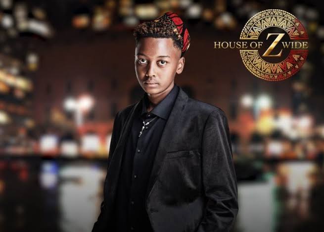 SPOILER ALERT 🎥
The #HouseOfZwide family on etv pulls the plug on Senzo.
After time in a coma , the zwide decides to finally pull the plug on Senzo tonight , 2 June at 19:00 on etv.
Senzo is a young talented actor played by Owethu Mackay .

#MLUSUPDATE