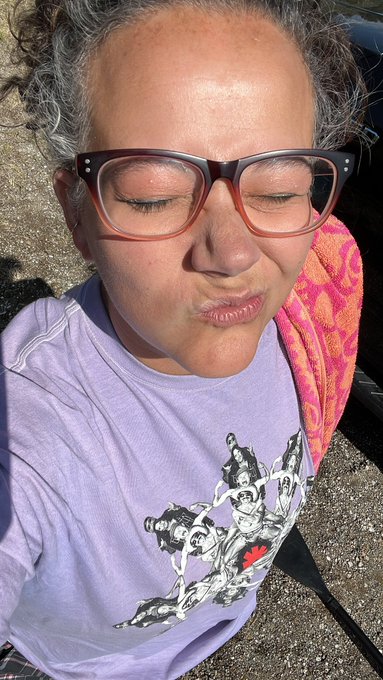 Thinking about taking a ride on the paddle board&hellip;.  Then doing a naughty custom once I&rsquo;m out there! 😈<a href="/tag/xhamster"class="tags"><span>#xhamster</span></a>