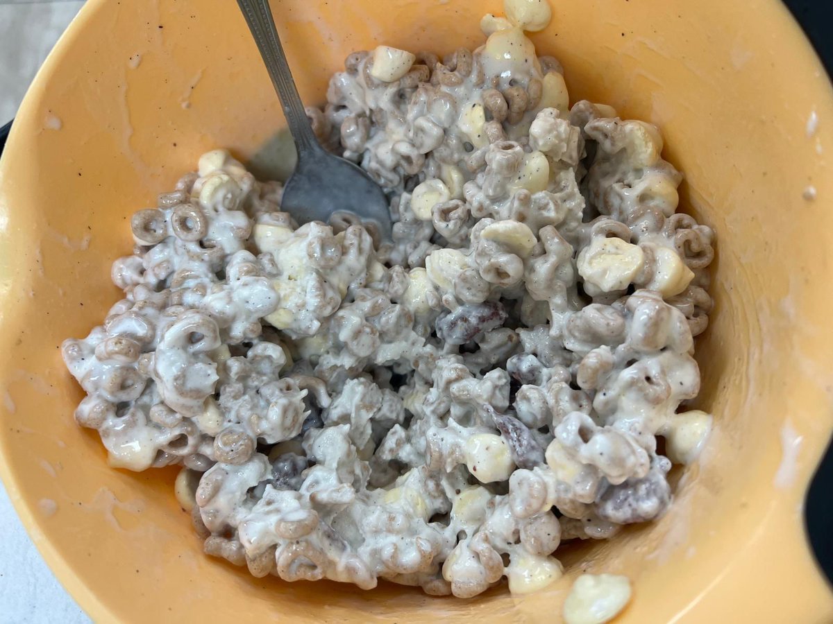 BranchesFL's tweet image. Check out these Cupid Hearts made by our youth! Thanks to @CommonThreadsUS our youth learn to make bite sized portions of tasty snacks that are super delicious and easy to prepare.
#Branchesfl