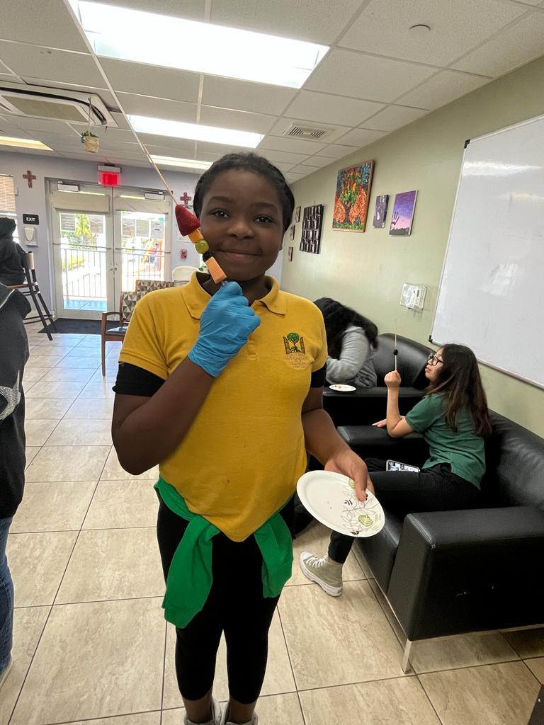 BranchesFL's tweet image. Check out these Cupid Hearts made by our youth! Thanks to @CommonThreadsUS our youth learn to make bite sized portions of tasty snacks that are super delicious and easy to prepare.
#Branchesfl