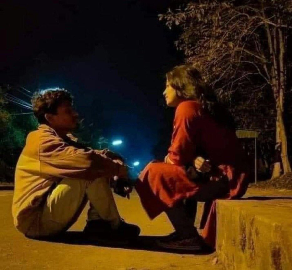 چانڊوڪي رات ۾ سو سينگار ڪري سياڻو ٿي منھنجي سامھو تون ايندو نه ڪري ❤️