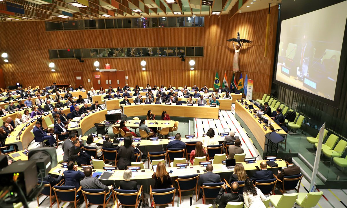 IndiaUNNewYork's tweet image. Shifting the Balance!
The Roundtable on #UNSCReform was packed with passionate voices that echoed the urgent call for change, advocating increased representation & a time-bound approach.
Unified message: time for inclusive representation!
- 1/2