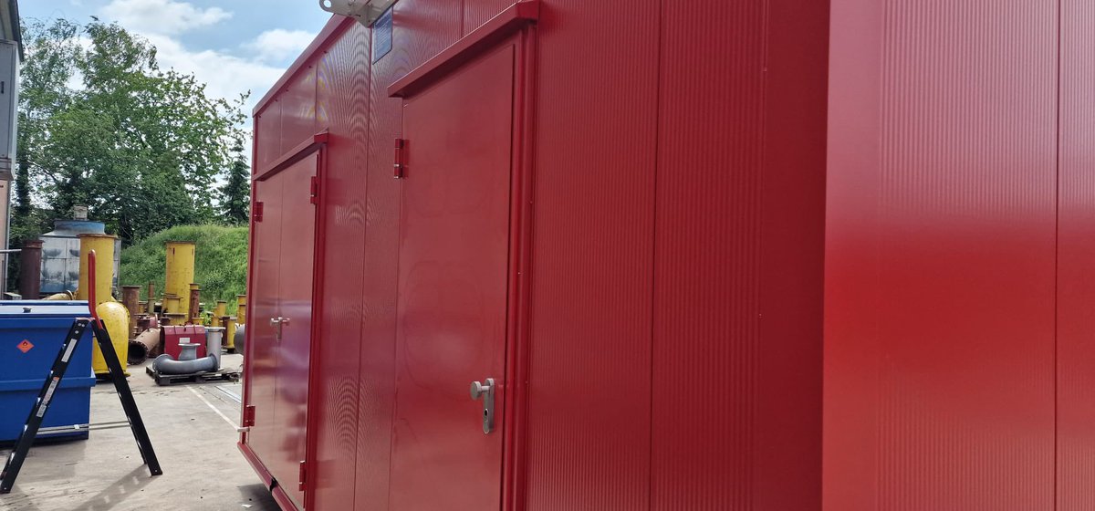 EeftinkRensing's tweet photo. Weer een paar mooie containers opgeleverd welke komende week op transport gaan naar de klant. 👍💪 https://t.co/0CtS1LV84y