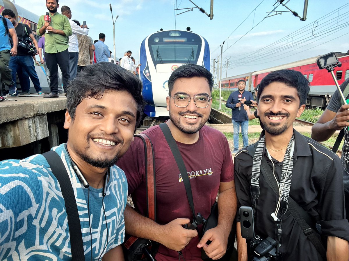 Today at Goa with @PowerTrain_YT & @saurabh5620 
For The Inauguration of Goa’s First Vande Bharat Express 
#VandeBharatExpress #VandeBharat #MakeInIndia