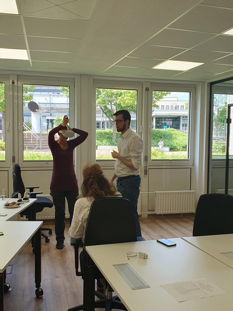 Einblick in ABD-Forschung! Beim Präsenzworkshop an der @FernUniHagen mit <a href="/ThiesPfeiffer/">Thies Pfeiffer</a> und mixality.de ging's um "Virtual, Augmented &amp; Mixed Reality". Didaktik &amp; Technik im XR4Healthcare-Projekt stärken digitale Kompetenz im Gesundheitsfeld. Danke an die Partner!💡