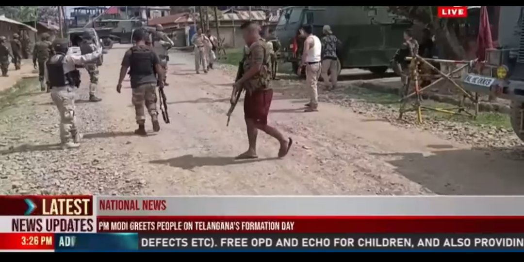 This guy in red shorts coming out from police station with an assault rifle couldn't possibly be a police personnel! We all know who the police are in cahoots with.

@adgpi
@AmitShah @thewire_in @TheQuint @ThePrintIndia @ndtv @ndtvfeed @the_hindu @paolienlal 

#ManipurBurning