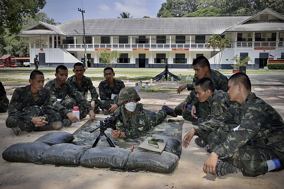 162Infantry's tweet photo. ร.16 พัน.2 ได้เปิดการฝึกผู้ชำนาญการทหารราบ ประจำปี 2566 โดยมี พ.ท.ภาณุวัฒน์ เหล็กยัง ผบ.ร.16 พัน.2 เป็นประธานฯ และได้มอบนโยบายการฝึกฯ รวมไปถึงแนะนำแนวทางเทคนิคในการปฏิบัติเกี่ยวกับการฝึกแก่กำลังพลผู้เข้ารับการฝึก 

#น้องคนเล็ก
#Bootcamp66
#พลทหาร https://t.co/oqluo6Jb5P
