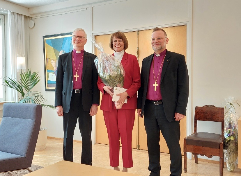 Tänään oli Itä-Suomen <a href="/AVItwiittaa/">Aluehallintovirasto</a>, Mikkelin ja Kuopion hiippakuntien yhteistyötapaaminen, viimeinen minulle ja <a href="/SeppoHakkinen/">Seppo Häkkinen</a>. <a href="/PiispaJari/">Jari Jolkkonen</a> kanssa yhteistyö jatkuu uusissa puitteissa.
Kiitos näistä vuosista!  Onnea rauhan säätyyn Seppo!