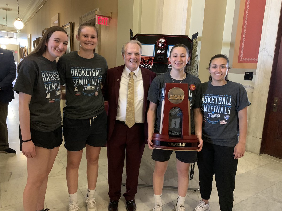Great day yesterday at the State House!! Thank you @GovDanMcKee & President Jack Warner for the shout out and time spent with our ladies to recognize our Final Four season @RICNews @GoAnchormen
