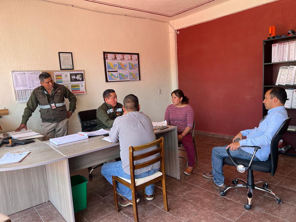 cefpphidalgo's tweet image. Como parte de las actividades del grupo revisor de SENASICA y APHIS-USDA a la región con reconocimiento de acreditado-modificado en Tuberculosis Bovina, se visitó el Punto de Verificación Interna de Atotonilco El Grande, el cual resguarda el estatus zoosanitario de dicha región.