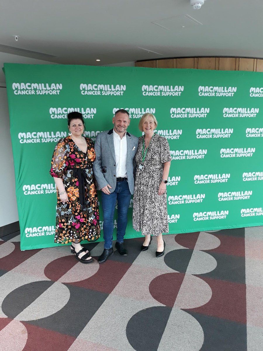 It was a real privilege to attend Macmillan Cancer Support thanks to you awards yesterday. Inspiring, emotional and just brilliant. Kelly Robinson and Robbie 'Casper' Newton from #travisperkins, @MichelleMcCaug2 @Marathon_Man365 and all the other brilliant guests. xx