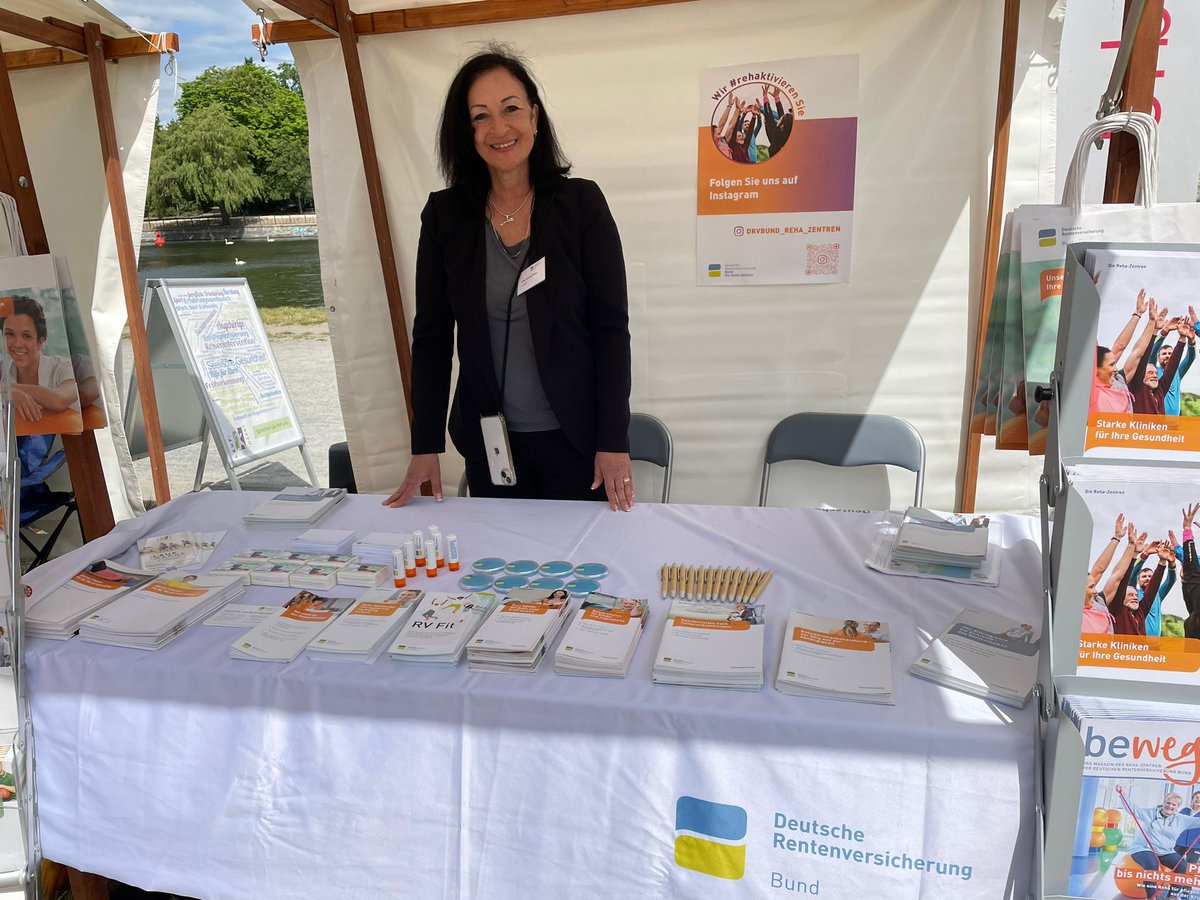 Die @MutTour macht heute halt in #Berlin. Wir sind mit einem Infostand am Krankenhaus am Urban und informieren zum Thema #Reha und über unsere starken #Kliniken 💪🏻 #drvbund #rehaktivieren #muttour #depression