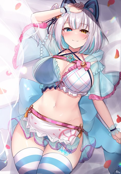 去年合同誌に寄稿した馬車道はげみ嬢の水着絵です
いいよね… https://t.co/t4mBRwUC0p