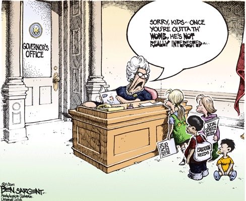 BruceLesley's tweet image. Texas ranks 45th in child well-being.
50th in insured children.
Leads the nation in school shootings.
Ranks high in child poverty.
Texas failed to fund public schools.

But the @TexasGOP thinks the rainbow is the biggest issue for children.

Oh, and “man’s pride” gets a month. 🤦🏼‍♂️