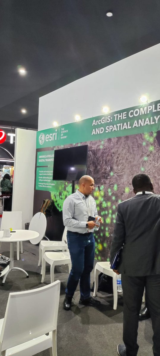 #LocationIntelligence is yet to be fully leveraged in #Africa. The core to this is scalable mapping + spatial analytics. Enter @Esri who I have used before when analyzing mobility data from my urban transit pilots. Great connecting with the team @GITEXAfrica @GITEX_GLOBAL