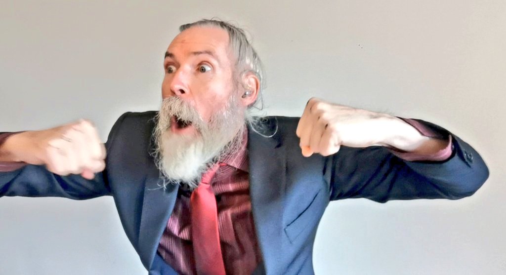 joncampling's tweet photo. #update
Audition piece - done
Song - done
Ok, Now for the dance 😳

#TheCamplingWay
Check out my earpiece, feeding me the lines for the #monologue 🤗 This saves me several hrs by not having to memories the speech while still achieving a completely off book level of performance 👊 https://t.co/lw6cHf7pKP