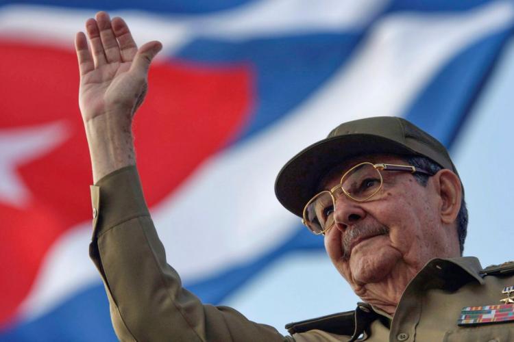 Siendo el mejor discípulo de Martí y de #FidelPorSiempre, eso lo diría todo, pero  se le reconoce además por su propio caudal de experiencias y aportes. Sin dudas, #RaulEsRaul 
👉pcc.cu/noticias/raul-… #Cuba