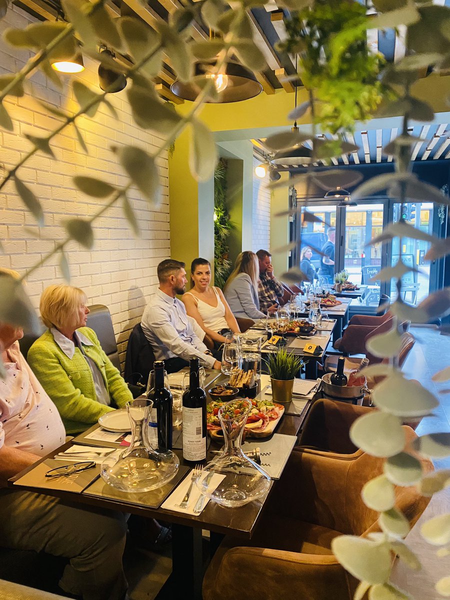 A look back at our latest #Moldovan #Winetasting event 👌🍷 

Get in touch with us for our next event!
👉 winechateau.co.uk/product/wine-t…
#winelover #wineexperience #moldovanwine #northamptonshire