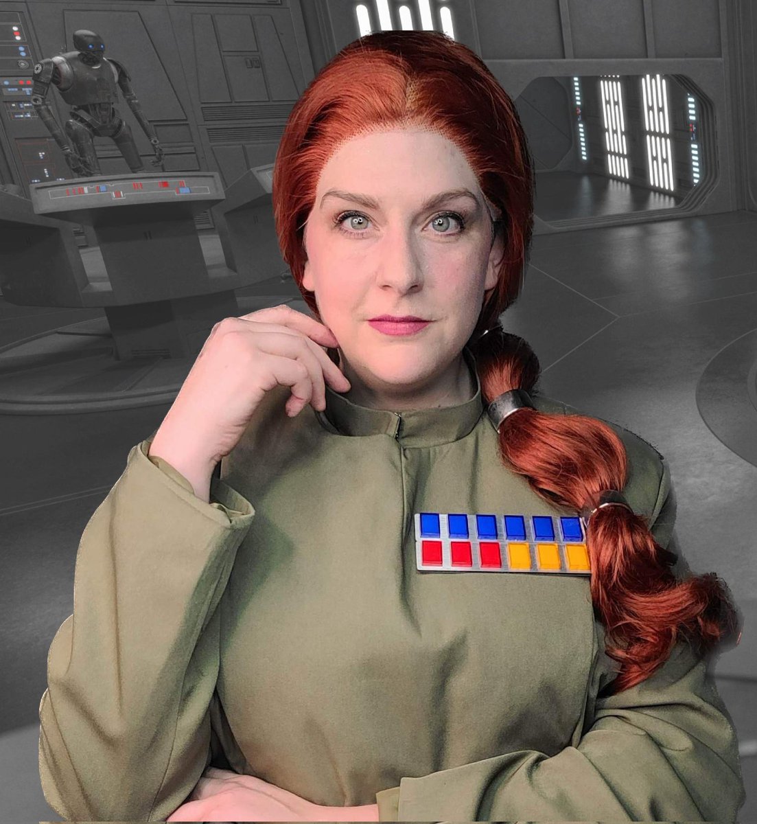 'I didn't want to rule. I had no intention of becoming a political leader—but you have given me no choice. I cannot leave the Empire in the hands of fools like you.'
.
#starwars #starwarscosplay #cosplay #501stlegion #starwarslegends #admiraldaala #natasidaala #imperialofficer