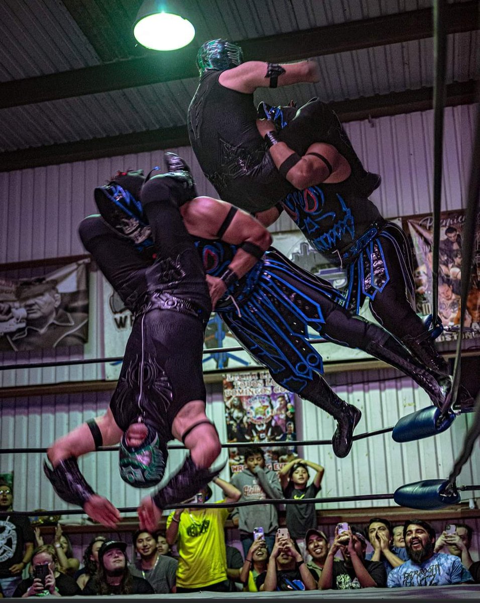 Dichosos los aficionados que en sus rostros reflejan emociones, poniendo al respetable al filo de sus asientos. El trabajo luchístico que emanan a través de sus movimientos. 
<a href="/aaaerostar1/">AEROSTAR OFICIAL</a> vs <a href="/parka_negra/">Parka Negra</a>.
<a href="/LaTijeraLucha/">La Tijera ✂️</a>
<a href="/maslucha_fc/">Más Lucha F.C. 🐝</a> 
<a href="/luchalibreaaa/">Lucha Libre AAA Worldwide</a> 
<a href="/AEW/">All Elite Wrestling</a> 
<a href="/IMPACTWRESTLING/">TNA Wrestling</a> 
<a href="/MLW/">MLW</a>