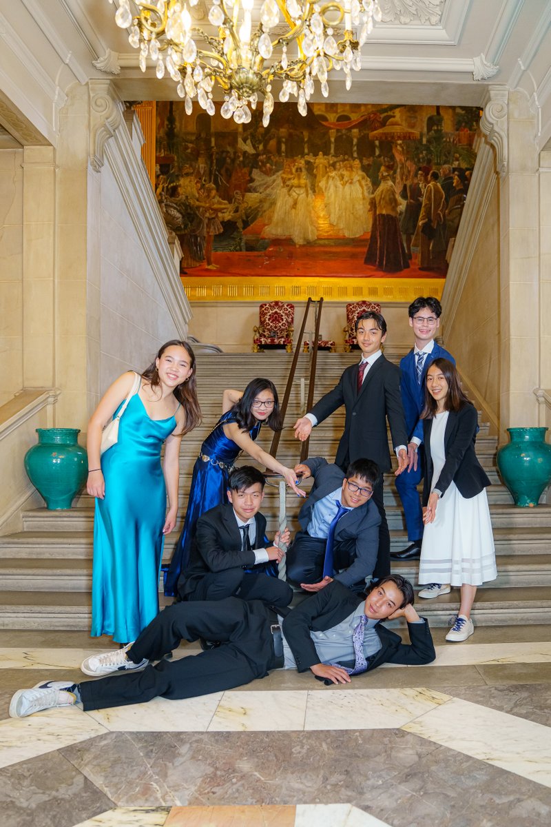 ActToChange's tweet photo. Our youth superheroes! 🦸

@aapiyouthrising is taking the lead on efforts to include #AAPIHistory in our school curriculum. Youth activists are also teaching our real history in classrooms: https://t.co/P3KUe0nMPr

#AAPIYouth #EndBullying https://t.co/NzRHk7i8e8