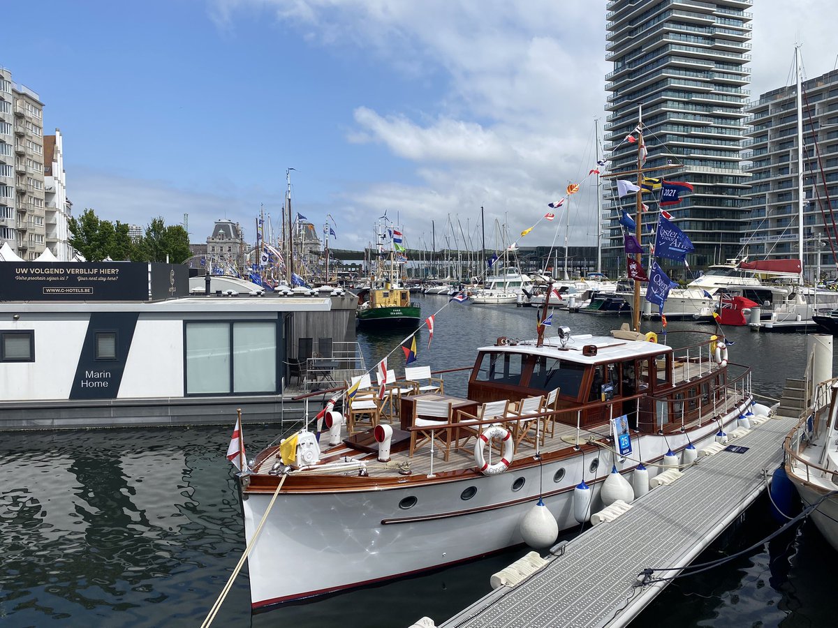 Day two of @OostendeVrAnker welcoming many visitors on board our @Dunkirk_Ships and the Sunnis finally out @NatHistShips @Dunkirk1940M #classicboat #boatfestival #Belgium