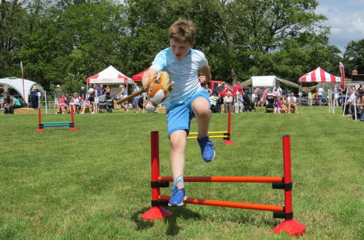 This really feels like "day out at a country show" weather... handy, then, that <a href="/HurstShow/">Hurst Show</a> is coming up on 24 &amp; 25 June, with arena events including hobbyhorse jumping and dog agility, live music, classic cars and Have-A-Go <a href="/RebellionBeer/">Rebellion Beer Co.</a> Records!

whatsonreading.com/venues/hurst-s…